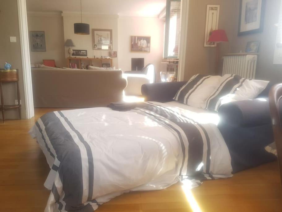 Appt 3 Chambres Hyper Centre Tres Calme Tres Clair Quartier Place Royale, Parking Gratuit Nantes Esterno foto